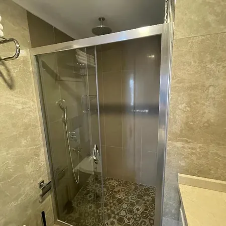 Garden Luxury Апартаменты