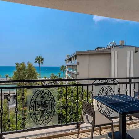 Garden Luxury Apartment *